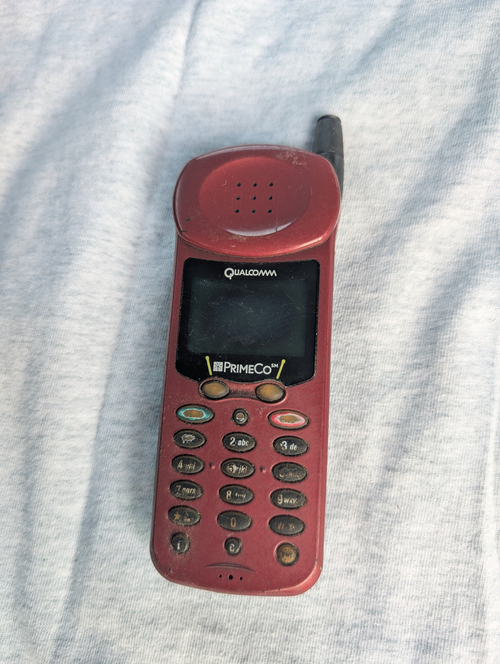 Qualcomm QCP-1960 Red mobile phone