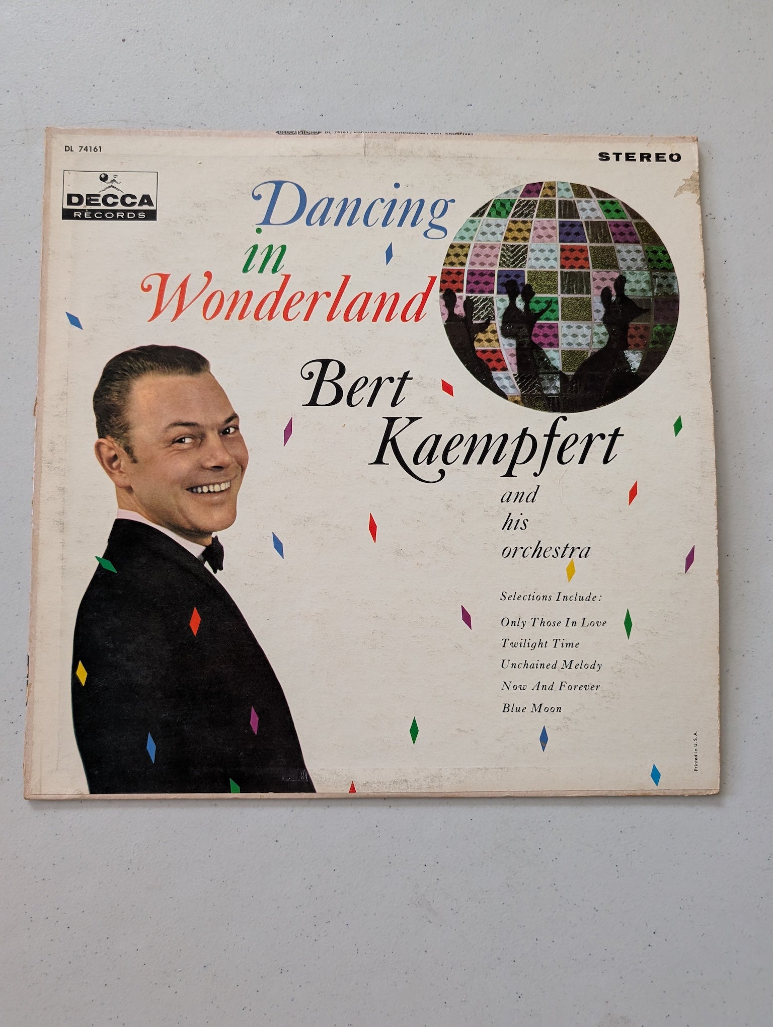 Bert Kaempfert & His Orchestra - Dancing in Wonderland (DL 4161) LP Vinyl Album (Vintage Vinyl Record LP Album)