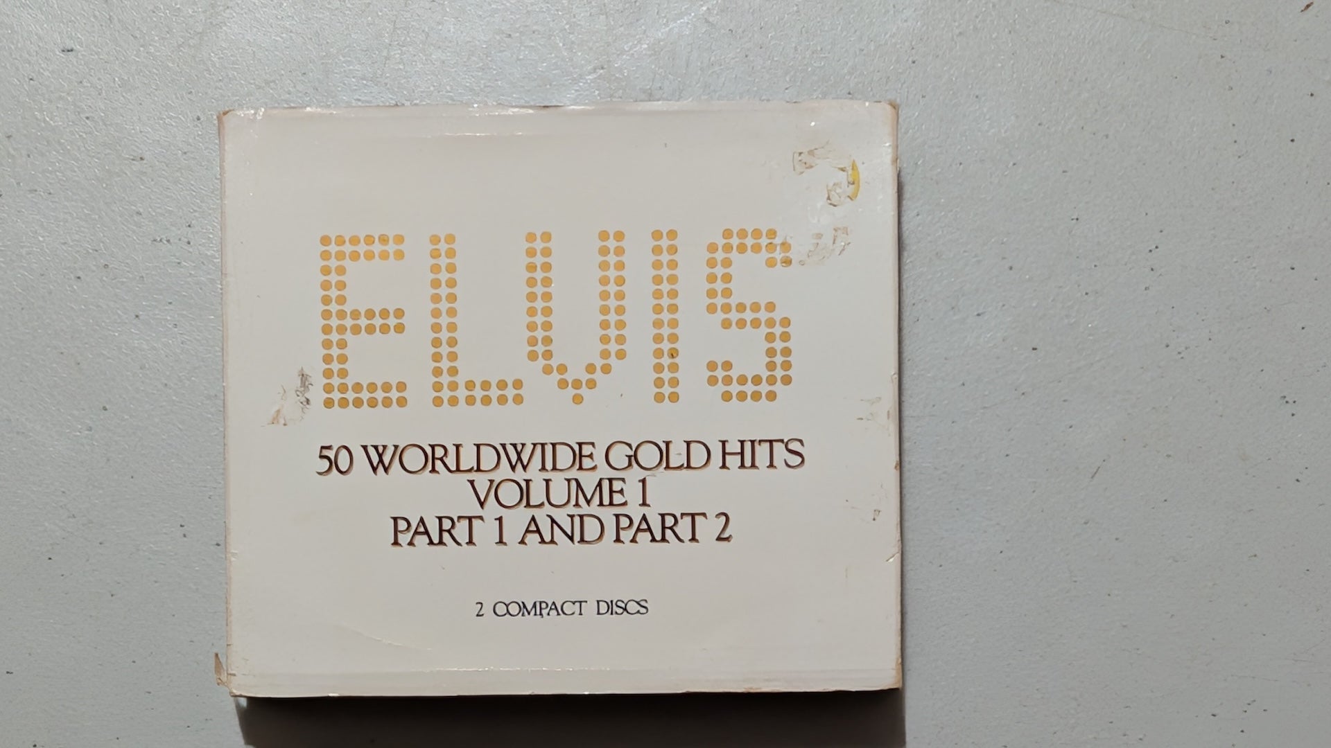 50 Worldwide Gold Hits Volume 1 from RCA - 1990s Media (CD Case, Paper CD Set, Music Memorabilia, White, Gold, Collectable, Vintage, Original)